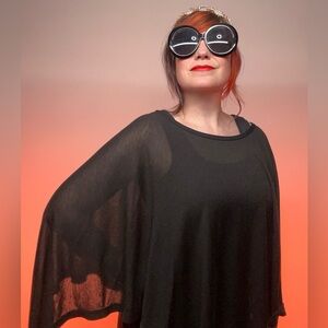 LEMON TART / Black Sweater Poncho / Medium